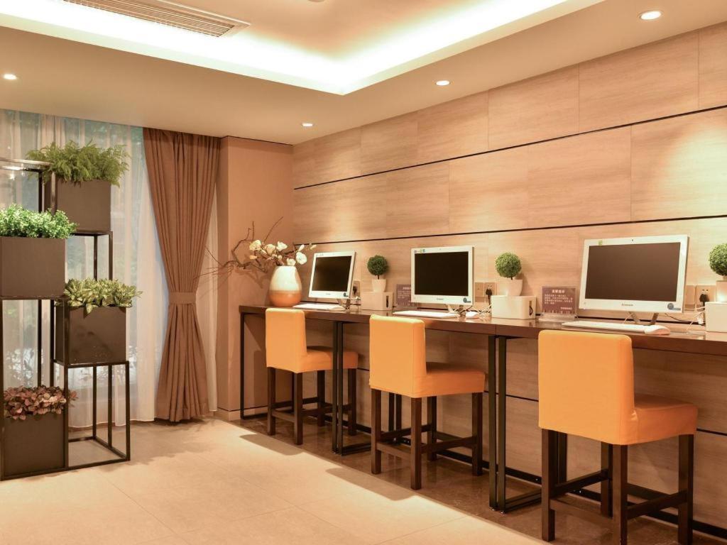 Home Inns Plus Shanghai Xujiahui Branch Extérieur photo