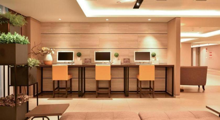 Home Inns Plus Shanghai Xujiahui Branch Extérieur photo
