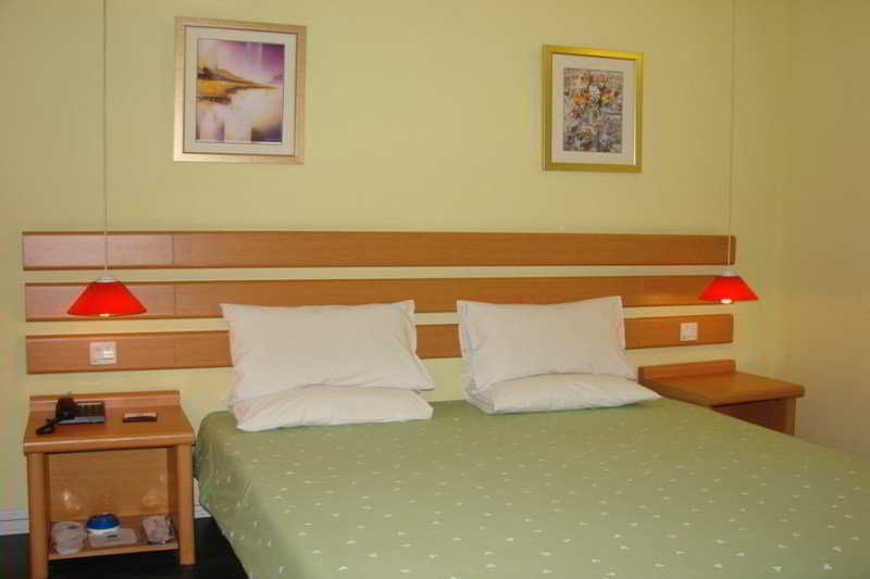 Home Inns Plus Shanghai Xujiahui Branch Extérieur photo