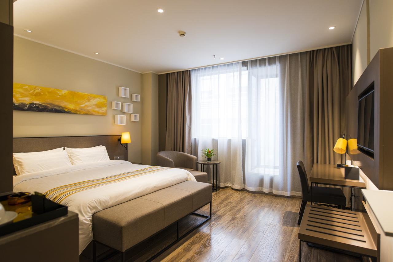 Home Inns Plus Shanghai Xujiahui Branch Extérieur photo